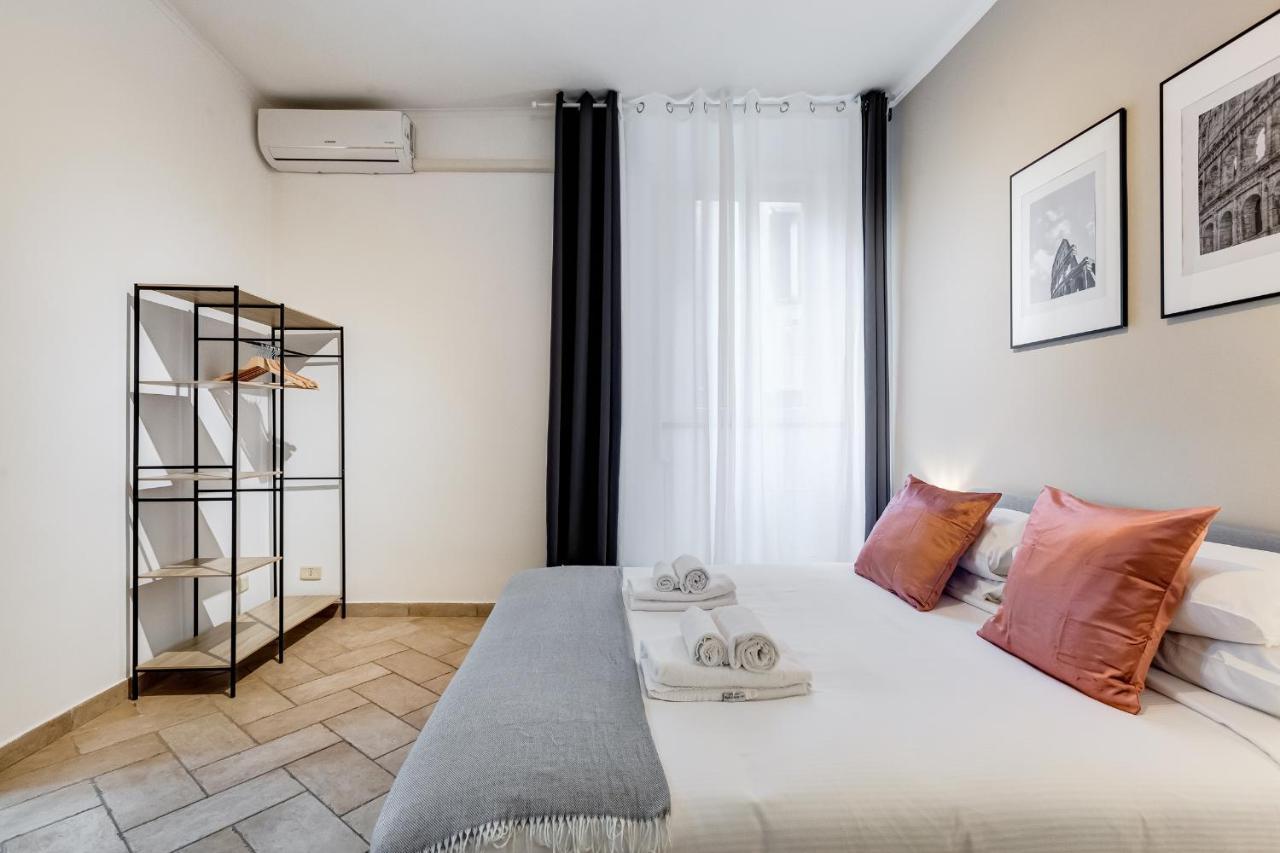 Pantheon Boutique Apartment "La Dolce Vita" Рим Екстериор снимка